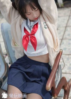 男人狂揉吃奶胸视频