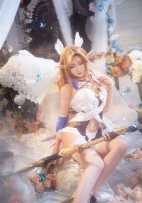 善良女秘书的目的在线观看
