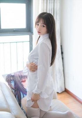 他趴在我两腿中间添得好爽在线看