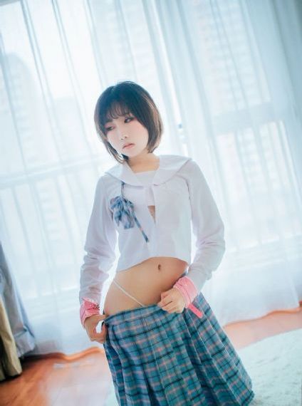 三角窗外是黑夜